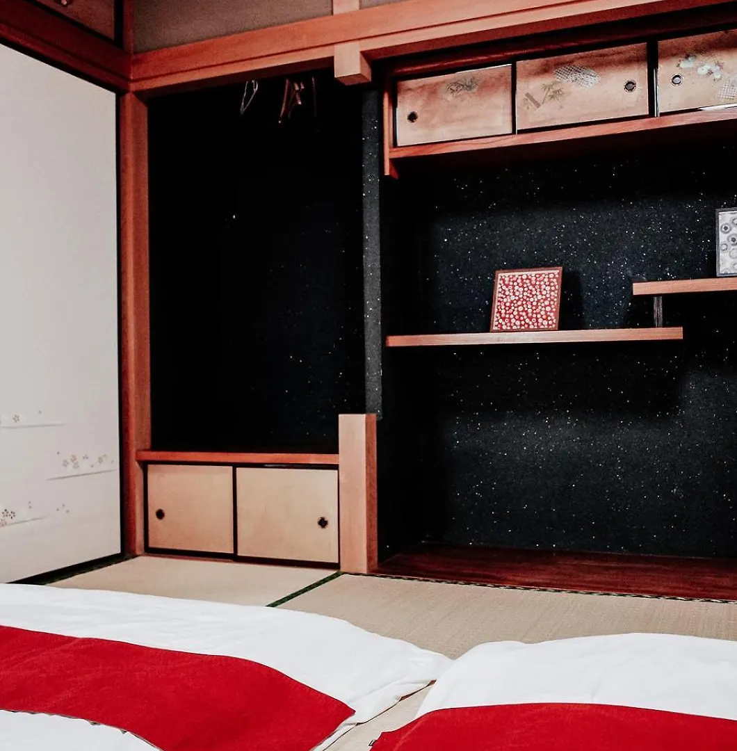 Teradaya Osaka Ryokan 150m2 寺田屋大阪旅館 your own property sweet home in 大阪 0*,  日本